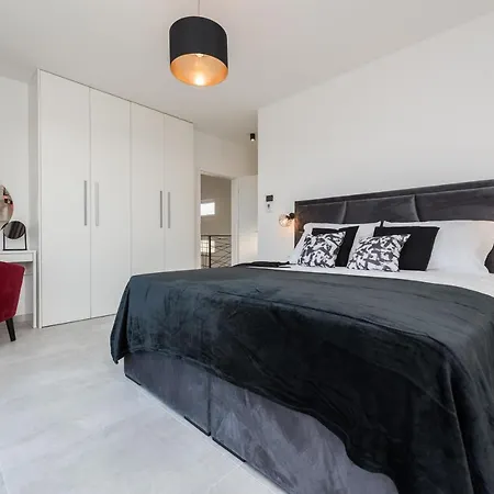 Pollux By Adriaticluxuryvillas *